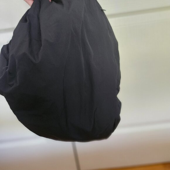 COS Elegant Black Crossbody Bag - Picture 7 of 8